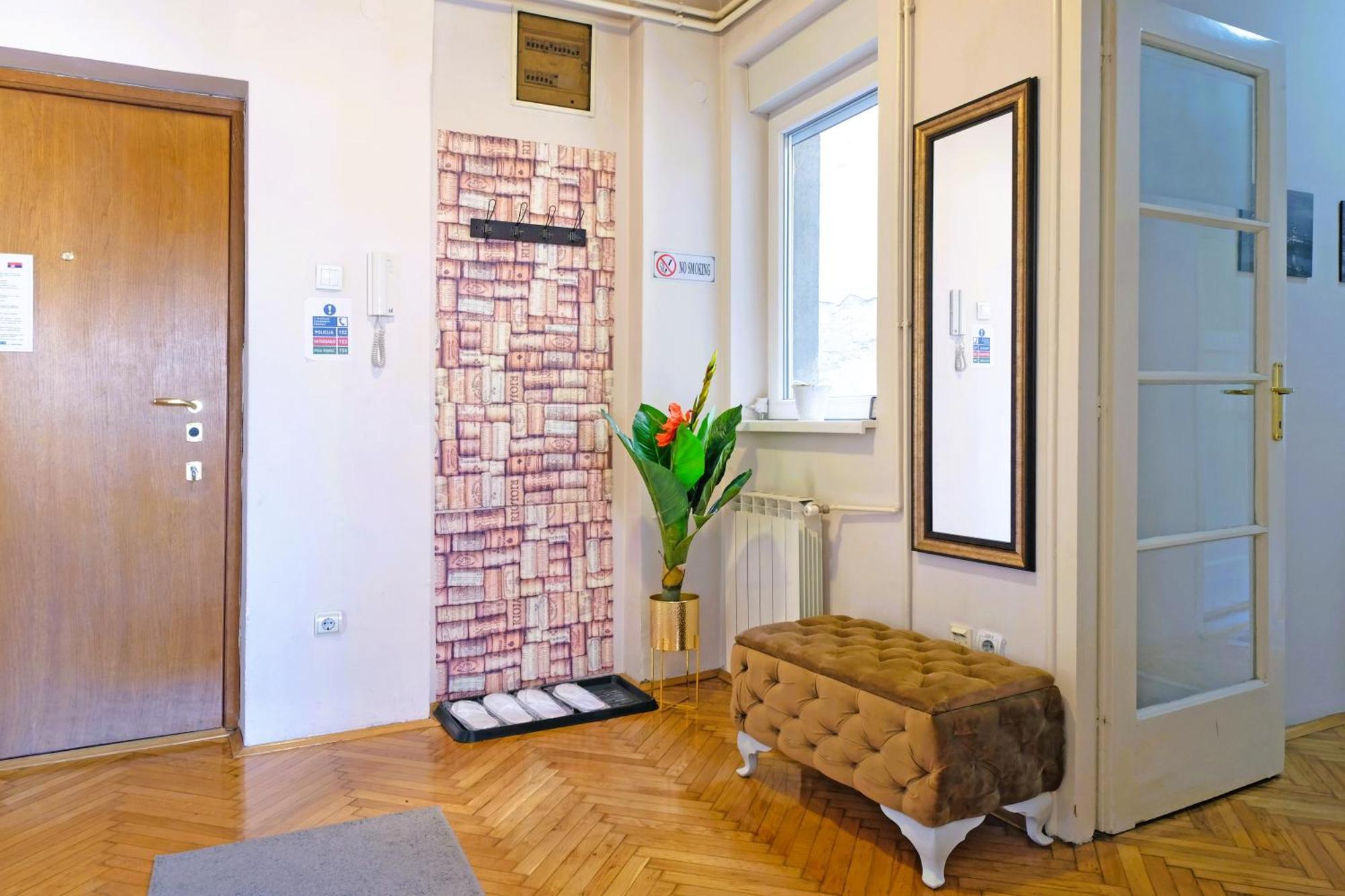 Windows City Apartment Belgrade Extérieur photo