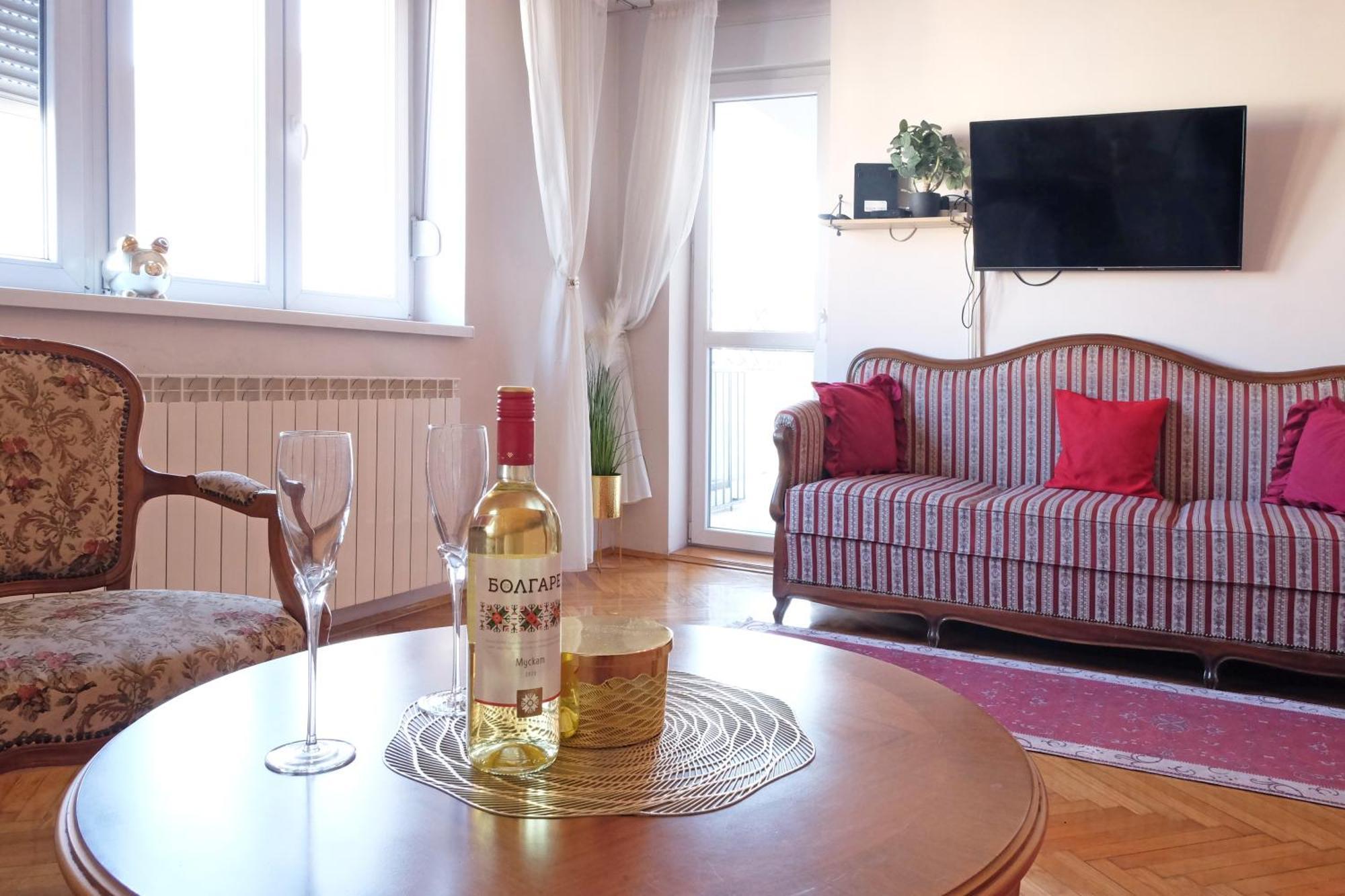 Windows City Apartment Belgrade Extérieur photo